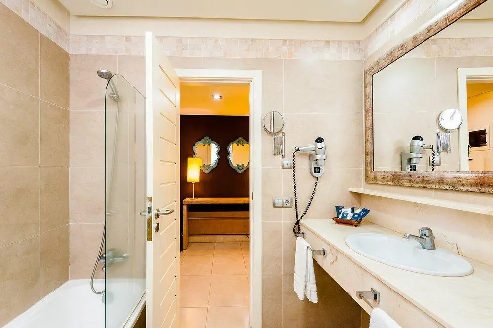 HOTEL Hotel Kn Arenas del Mar Beach & Spa (Adults Only)