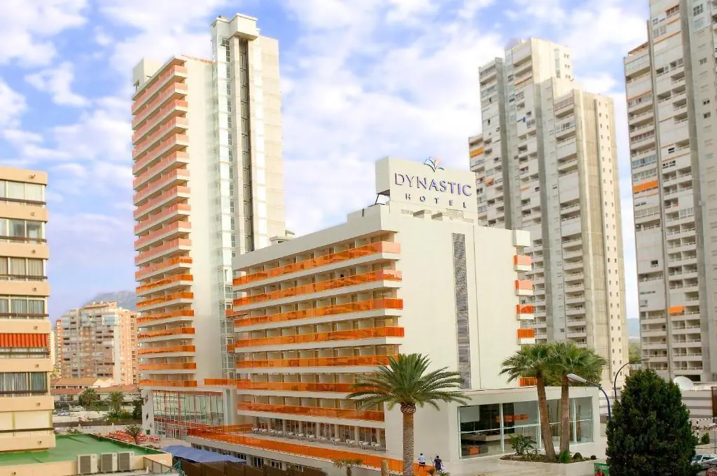 HOTEL Dynastic Hotel