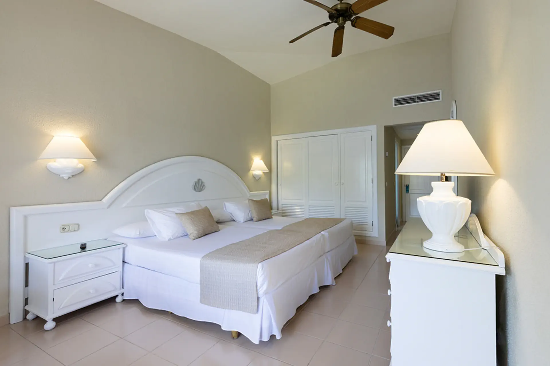 Playabachata Spa Resort