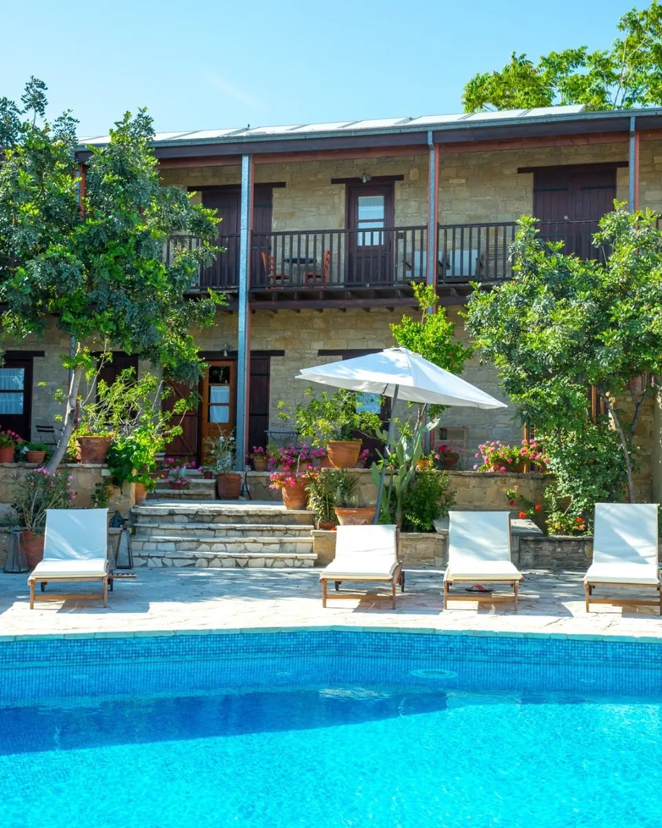Eveleos Country House
