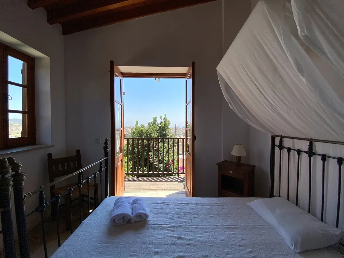 Eveleos Country House