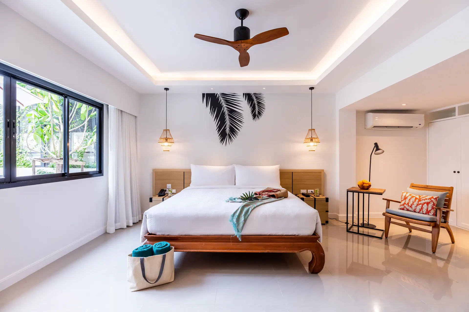 Outrigger Surin Beach Resort (ex. Manathai Surin Phuket) - zdjęcie 24