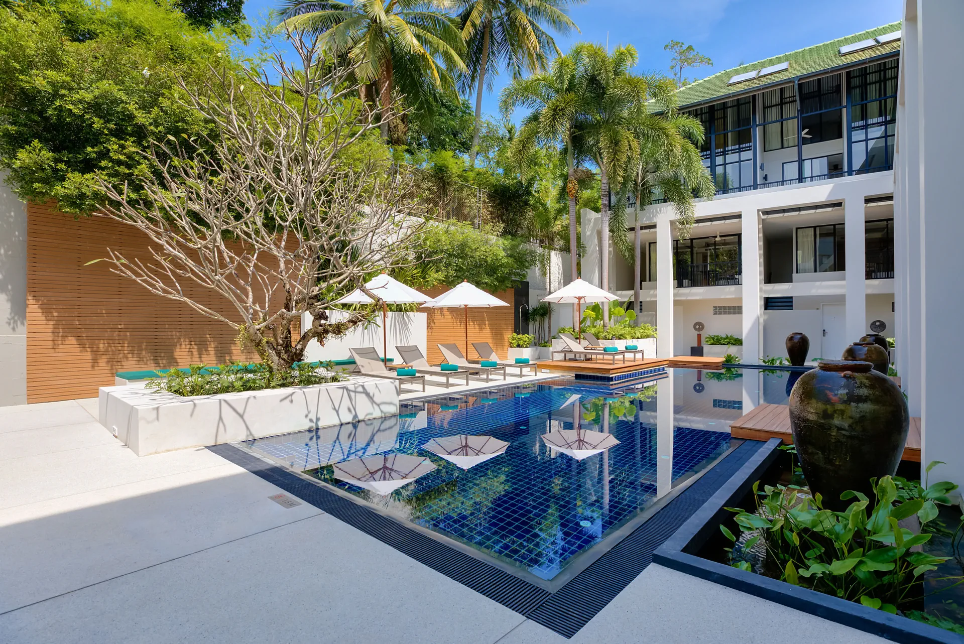 Outrigger Surin Beach Resort (ex. Manathai Surin Phuket) - zdjęcie 6
