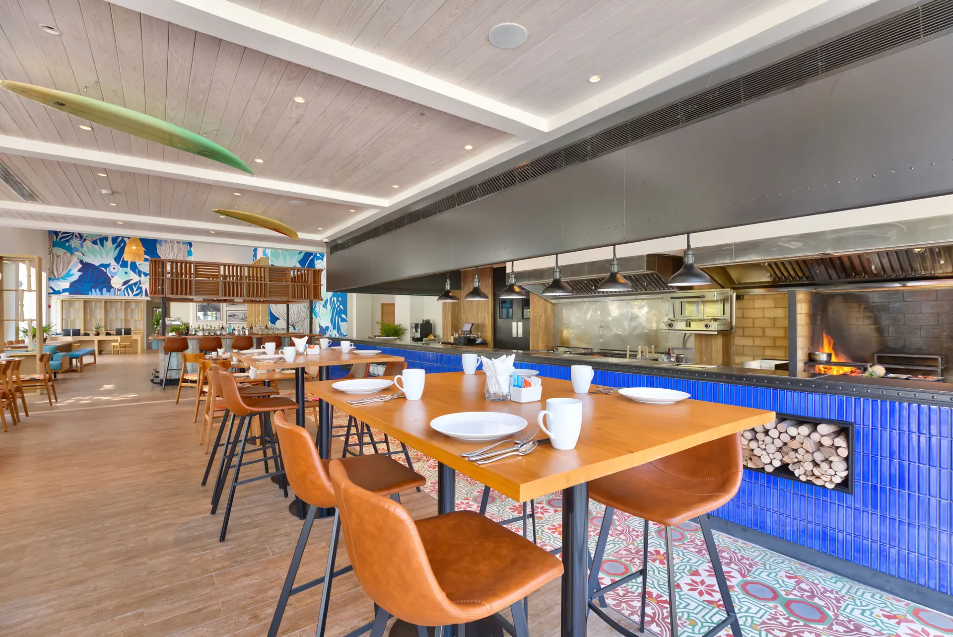 Outrigger Surin Beach Resort (ex. Manathai Surin Phuket) - zdjęcie 31