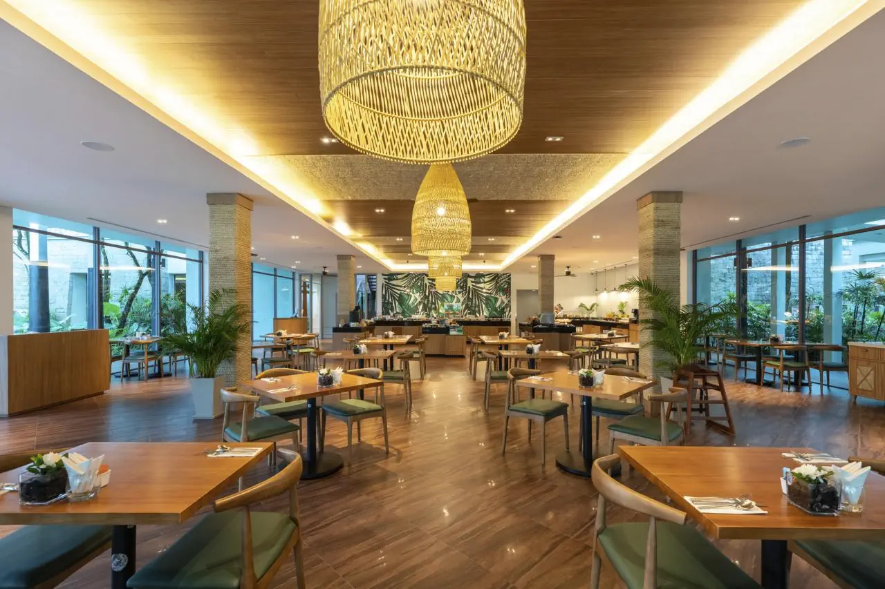 Outrigger Khao Lak Beach Resort (ex. Manathai Khao Lak) - zdjęcie 52