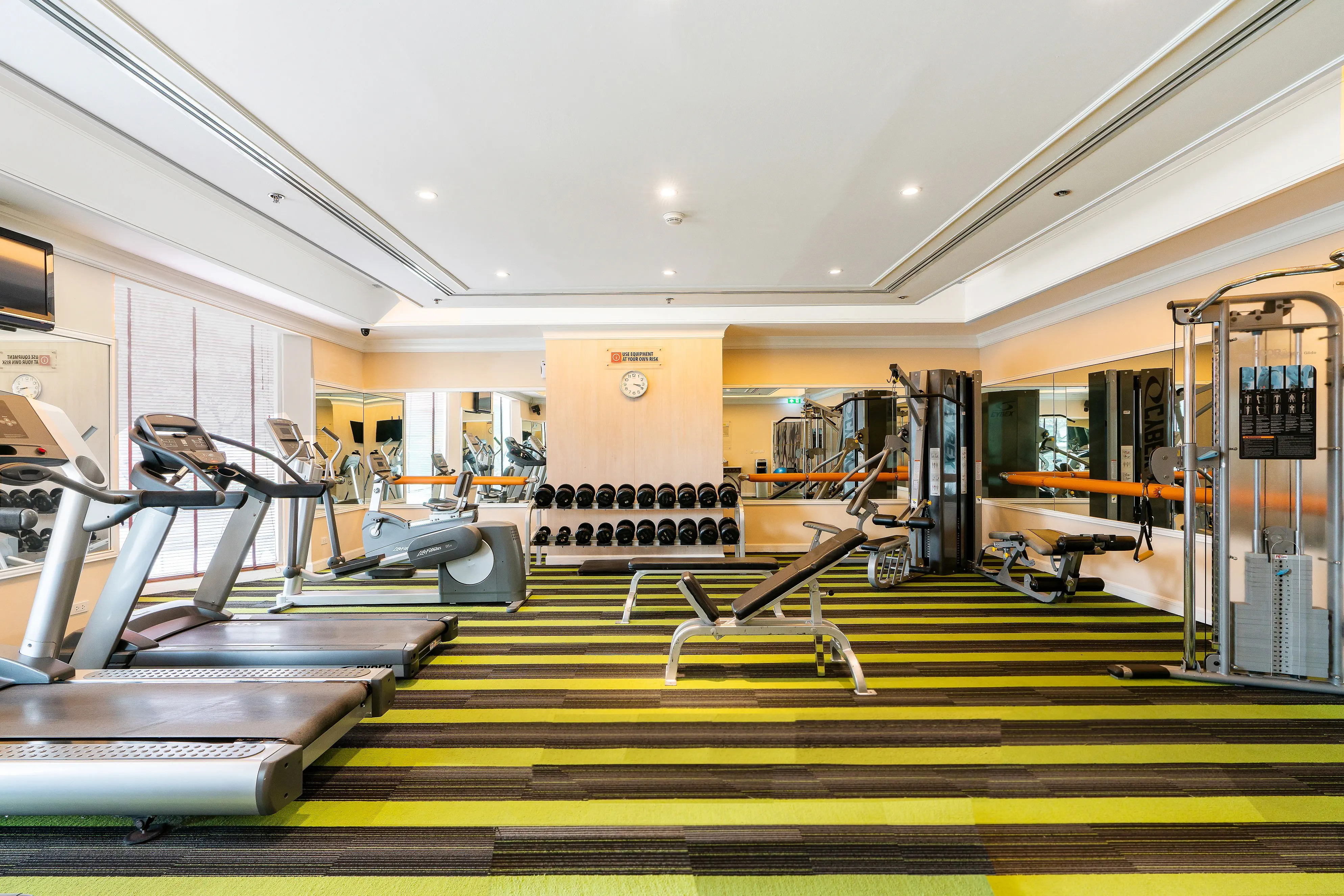 Holiday Inn Silom (Bangkok) - zdjęcie 11
