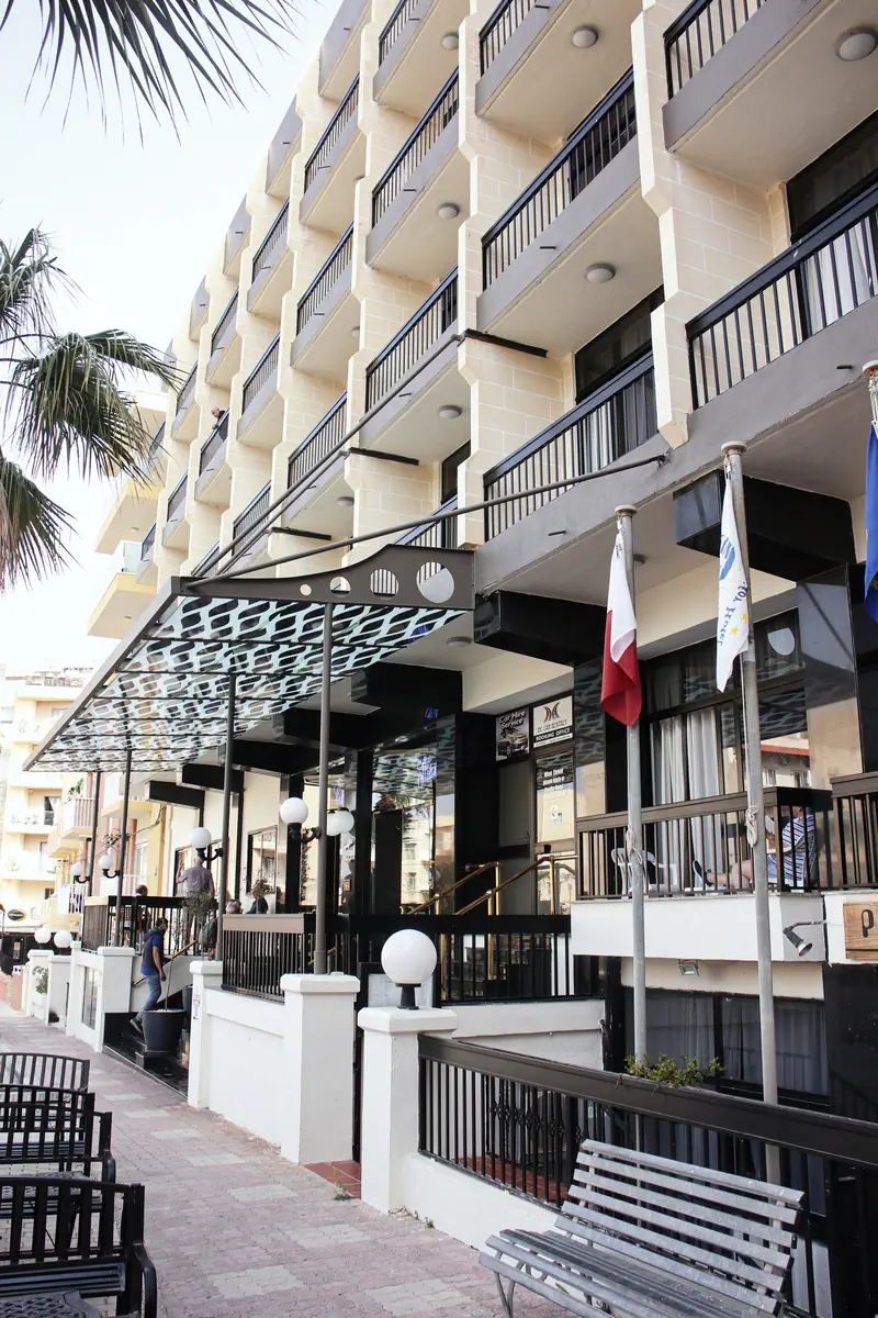 Canifor Hotel