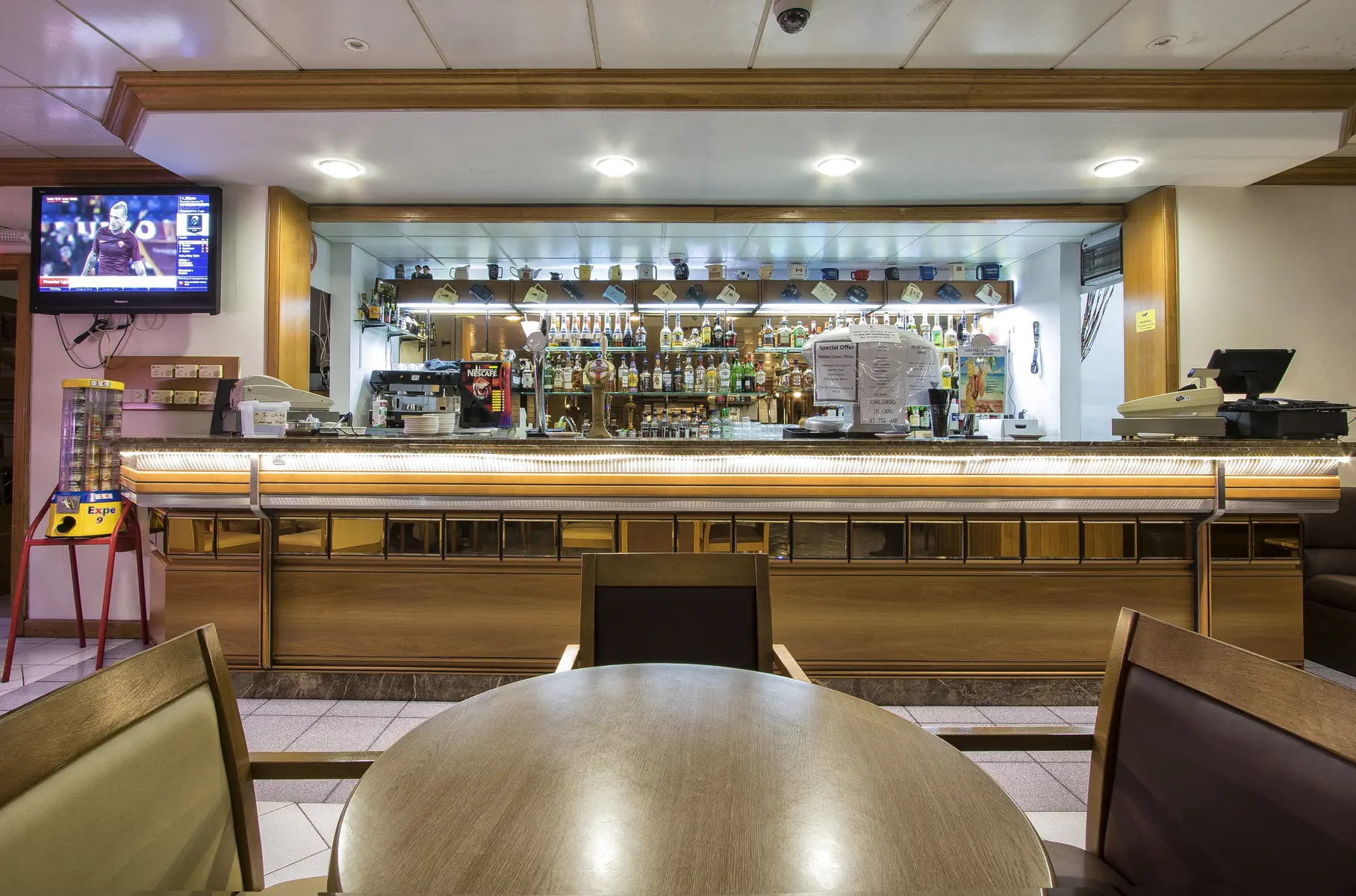 Canifor Hotel