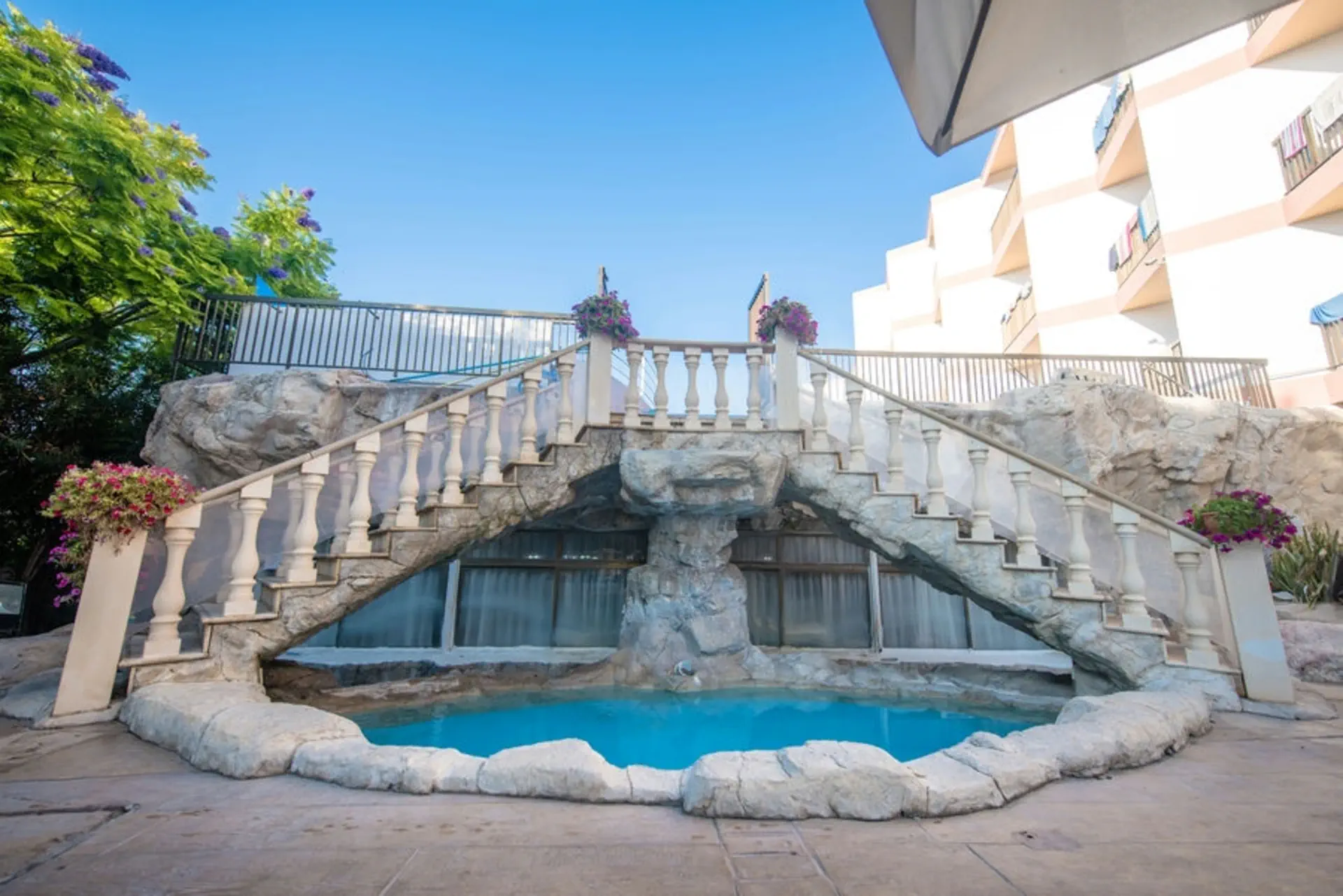 Avlida Hotel