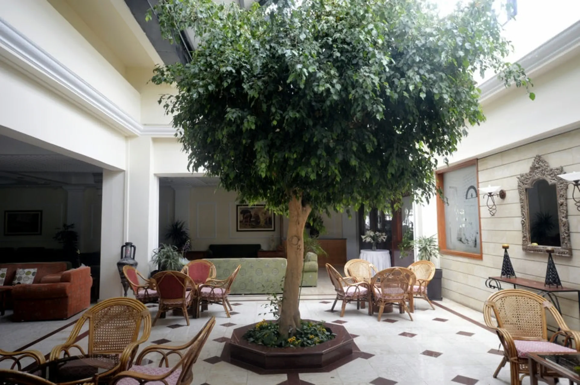 Avlida Hotel