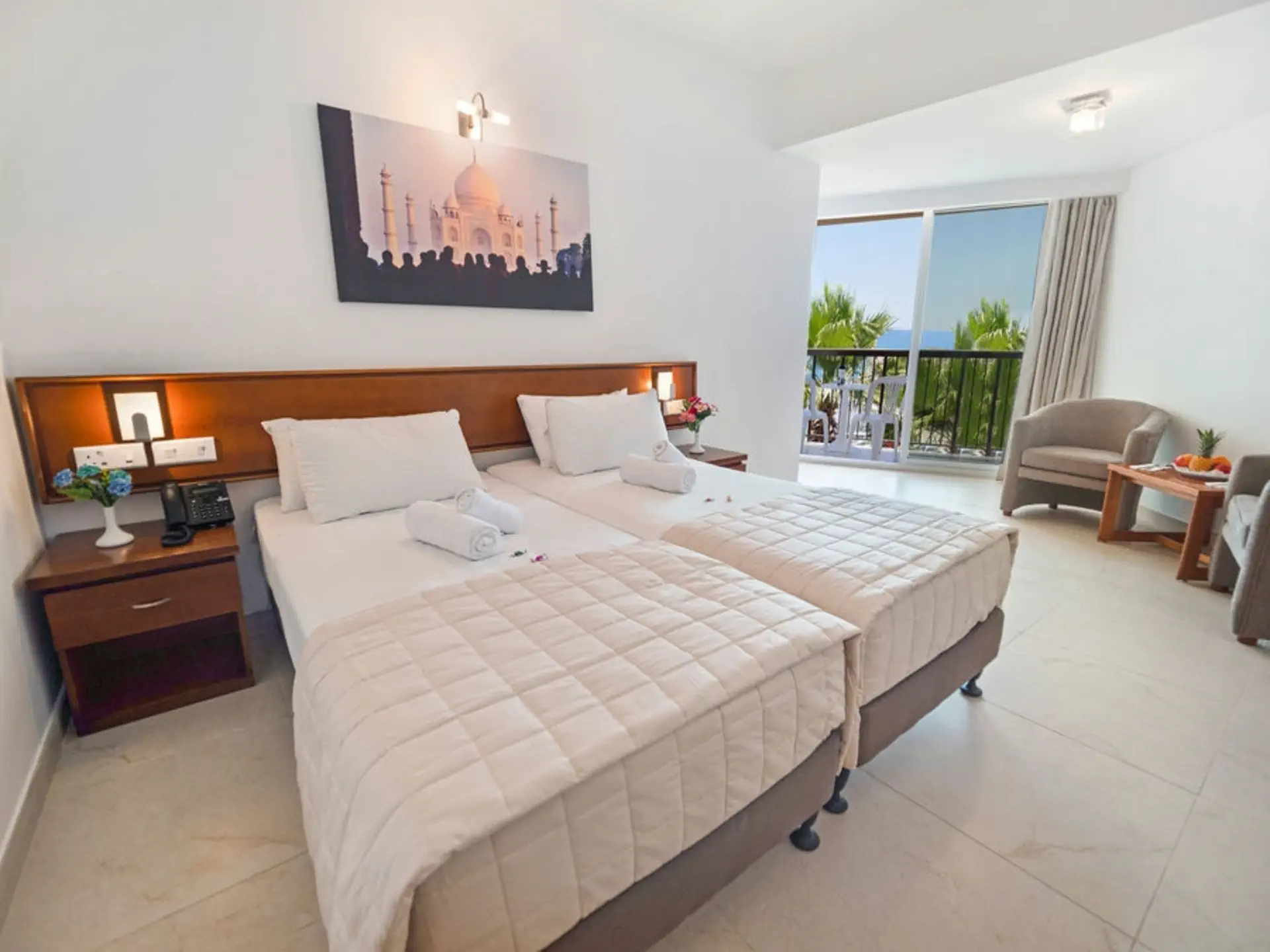 Avlida Hotel