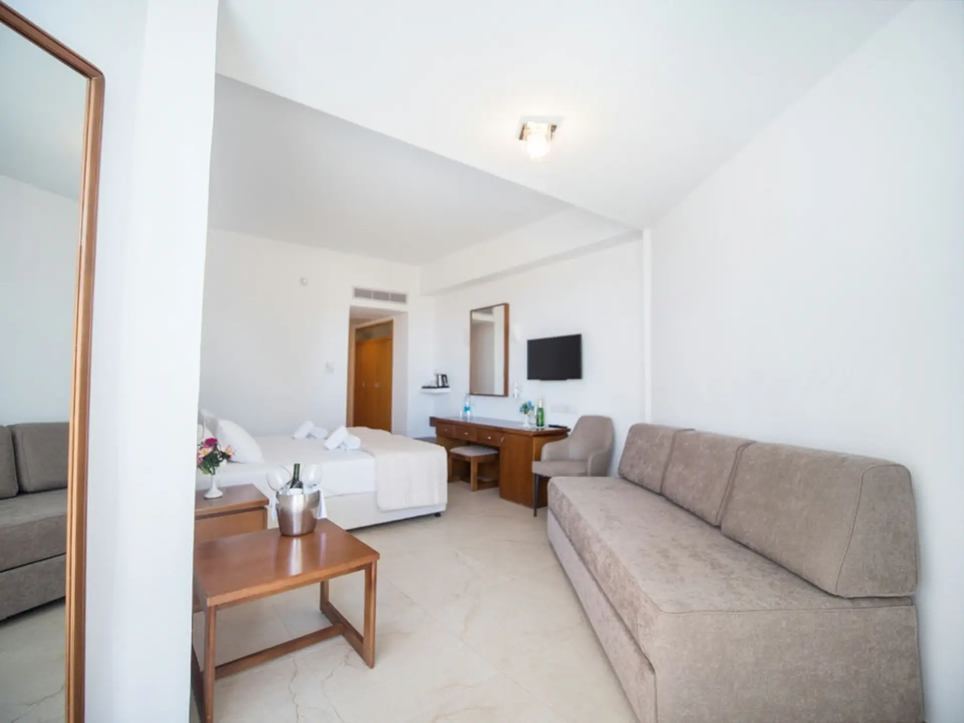 Avlida Hotel