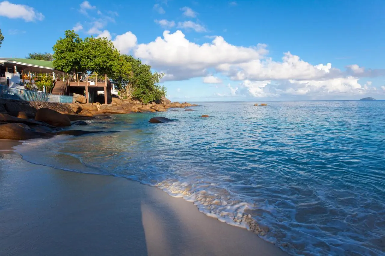 Anse Soleil Beachcomber (Mahe Hotel)