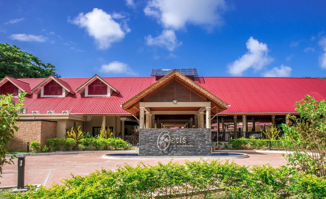 The Oasis Hotel Restaurant and Spa (Praslin Hotel)