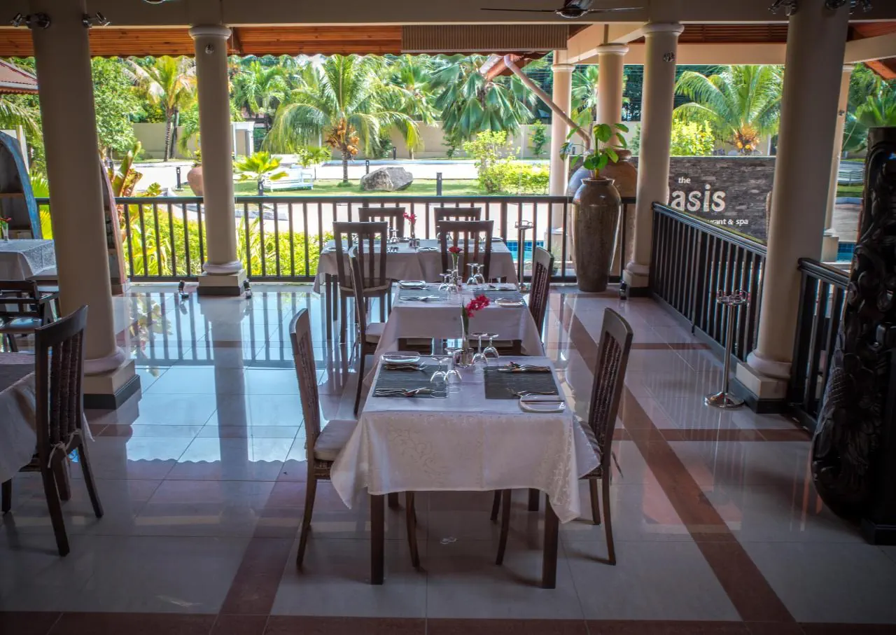 The Oasis Hotel Restaurant and Spa (Praslin Hotel)