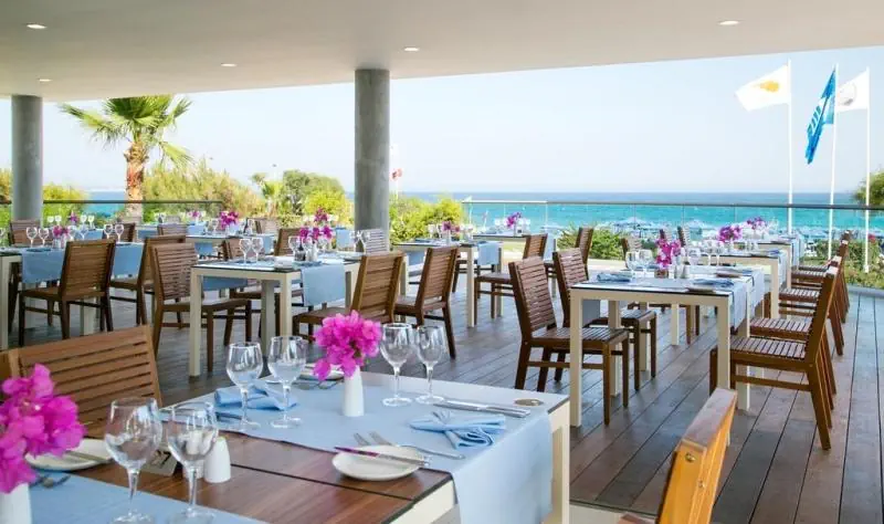 HOTEL Asterias Beach Hotel