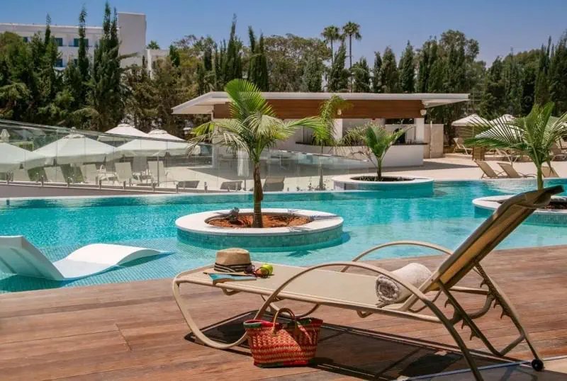 HOTEL Asterias Beach Hotel
