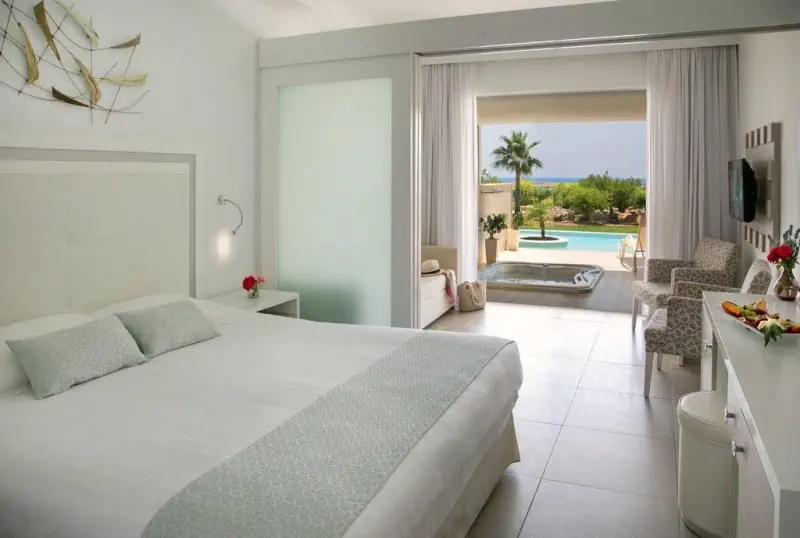 HOTEL Asterias Beach Hotel