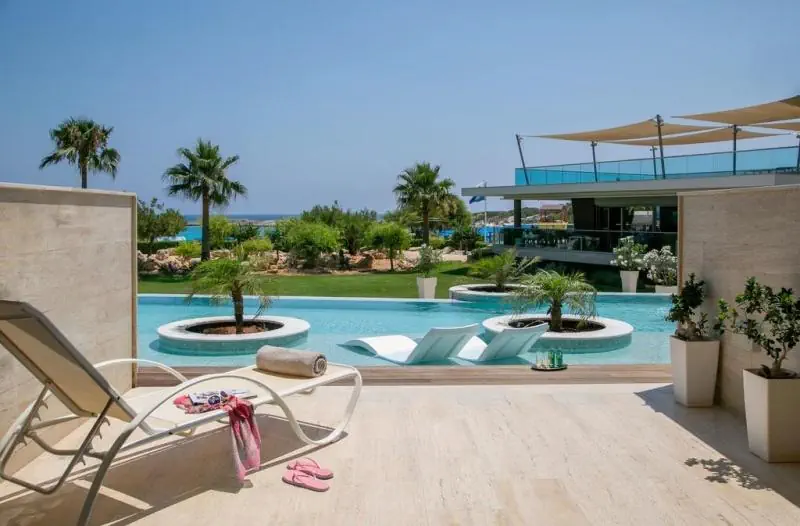 HOTEL Asterias Beach Hotel