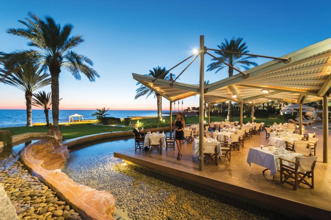 HOTEL Constantinou Bros Athena Beach Hotel