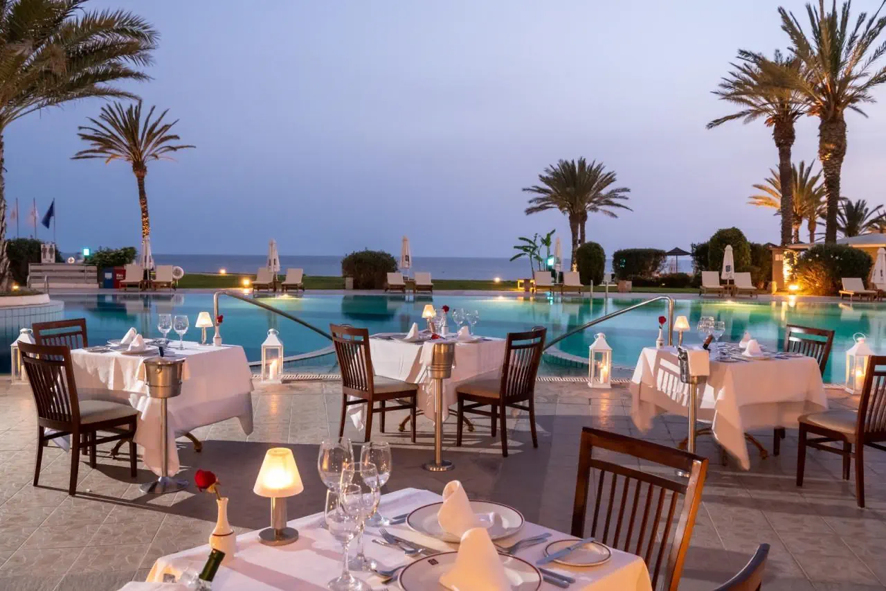HOTEL Constantinou Bros Athena Beach Hotel