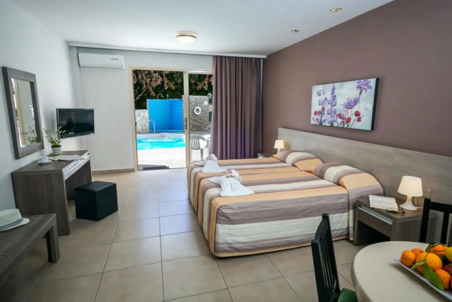 HOTEL Crystallo Apartments