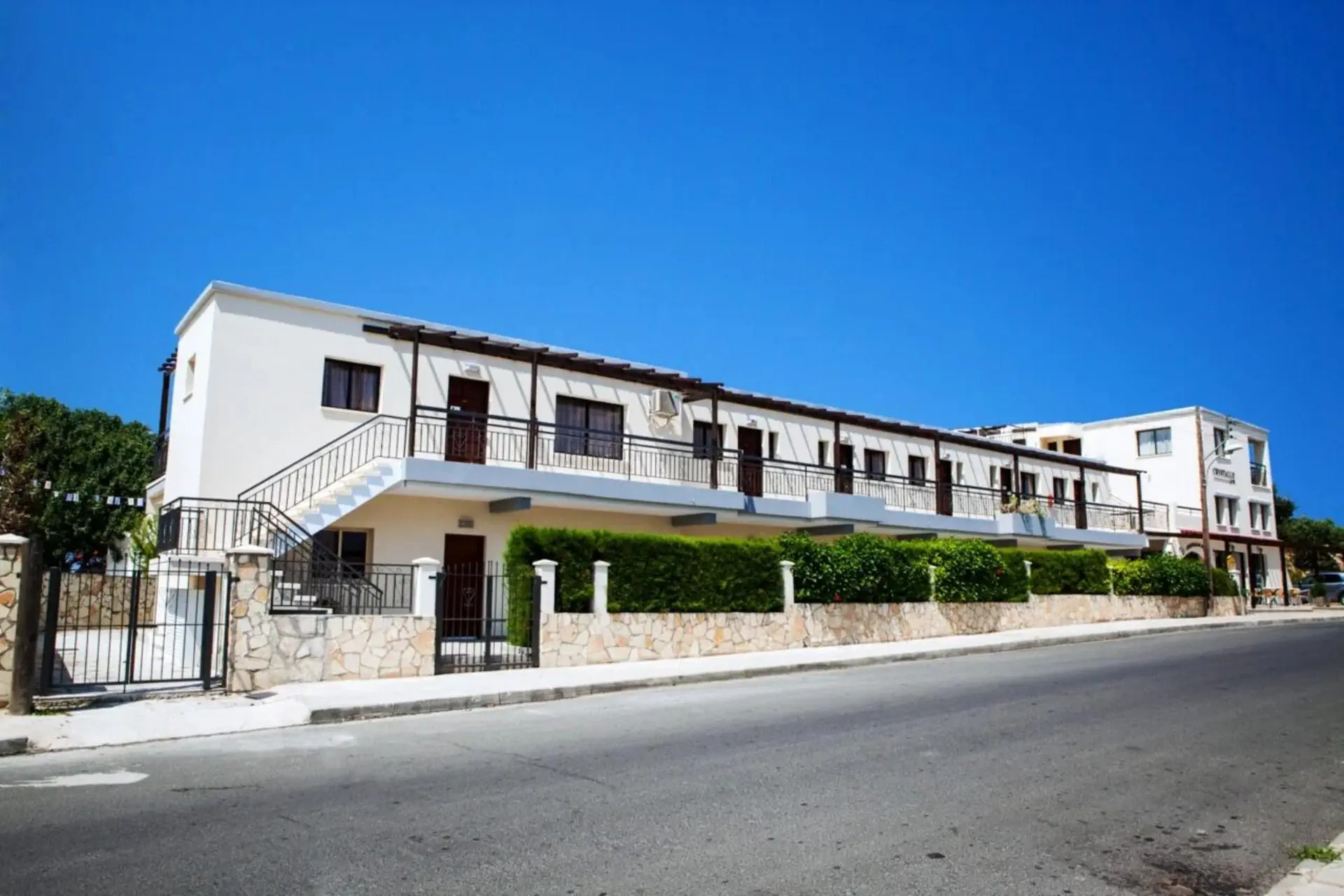 HOTEL Crystallo Apartments