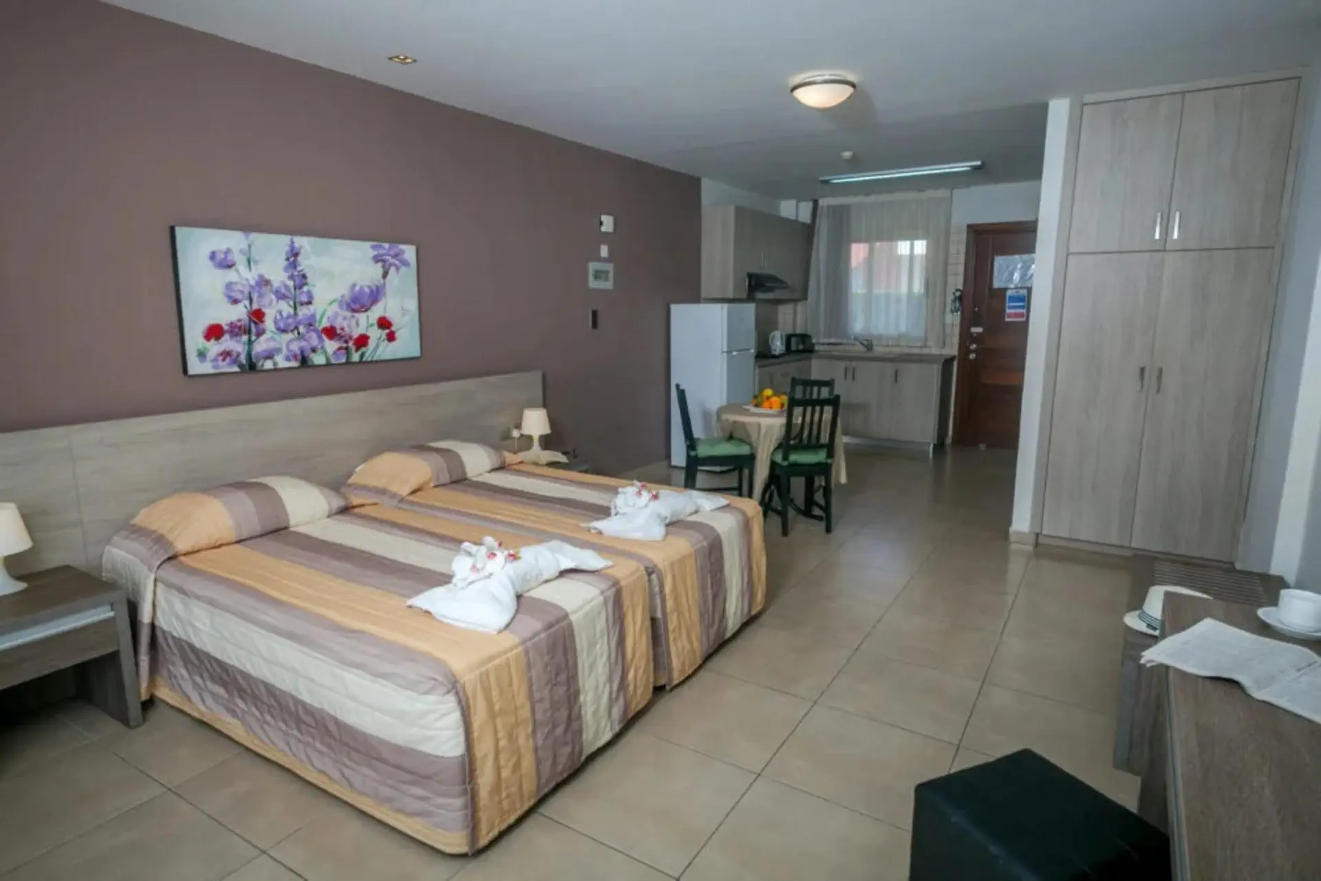 HOTEL Crystallo Apartments
