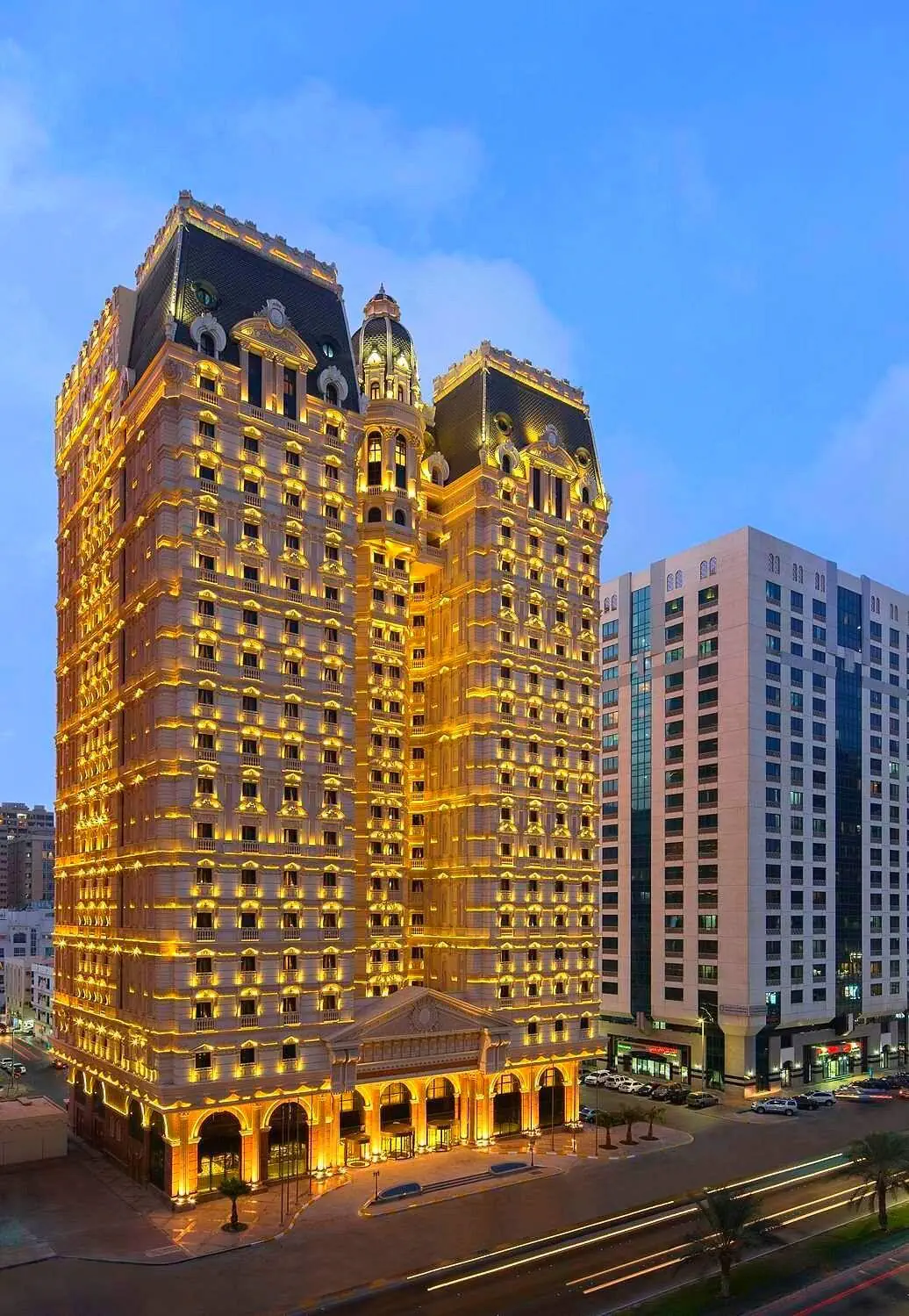 Royal Rose Abu Dhabi, a Curio Collection by Hilton - zdjęcie 4