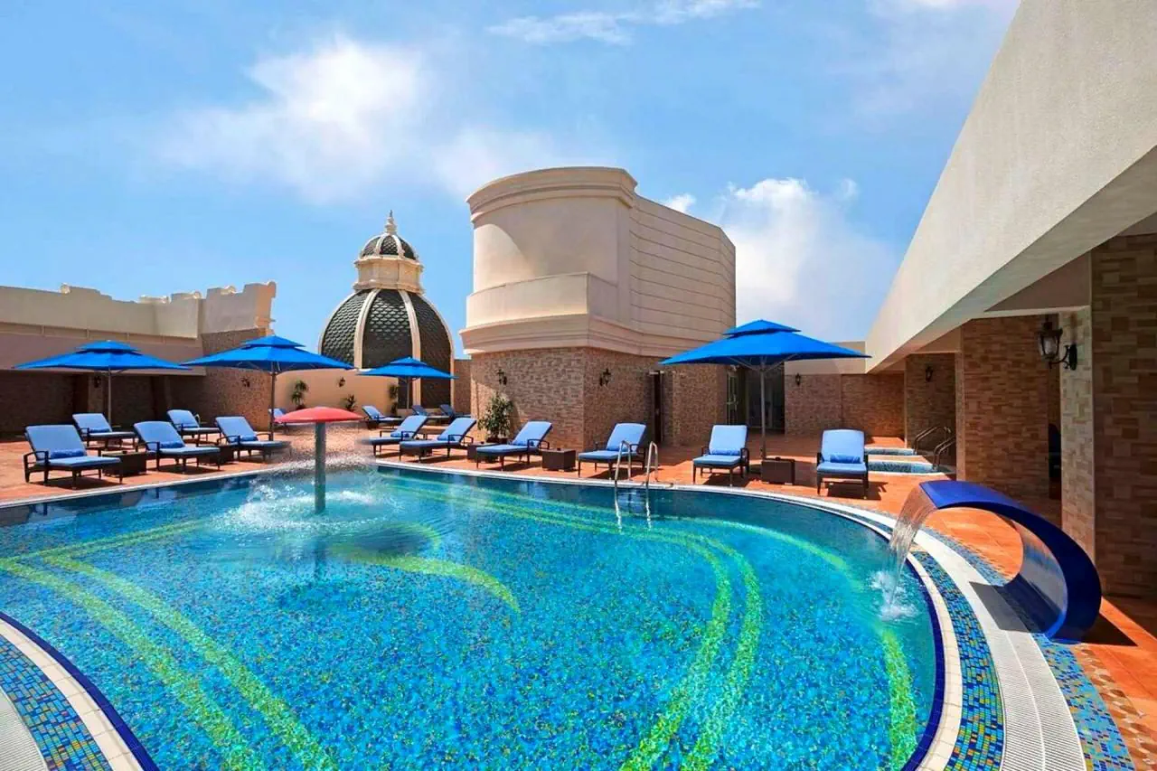 Royal Rose Abu Dhabi, a Curio Collection by Hilton - zdjęcie 2