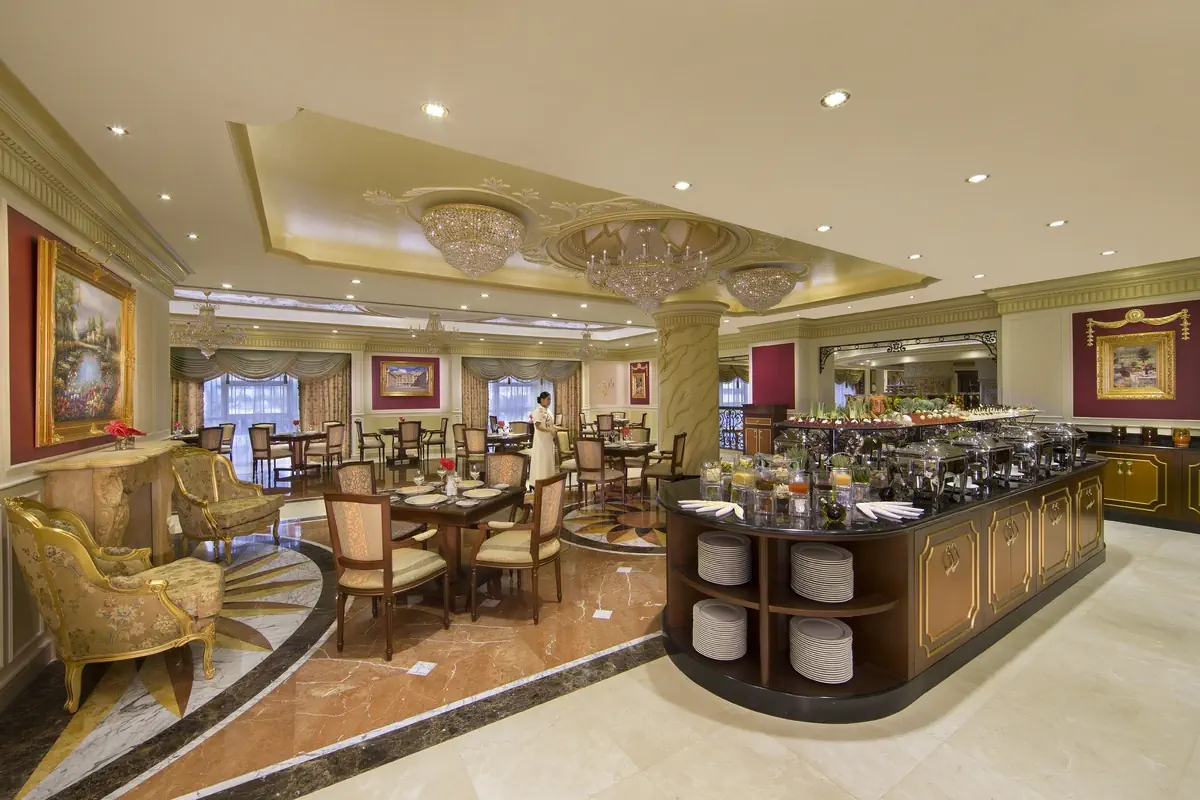 Royal Rose Abu Dhabi, a Curio Collection by Hilton - zdjęcie 6