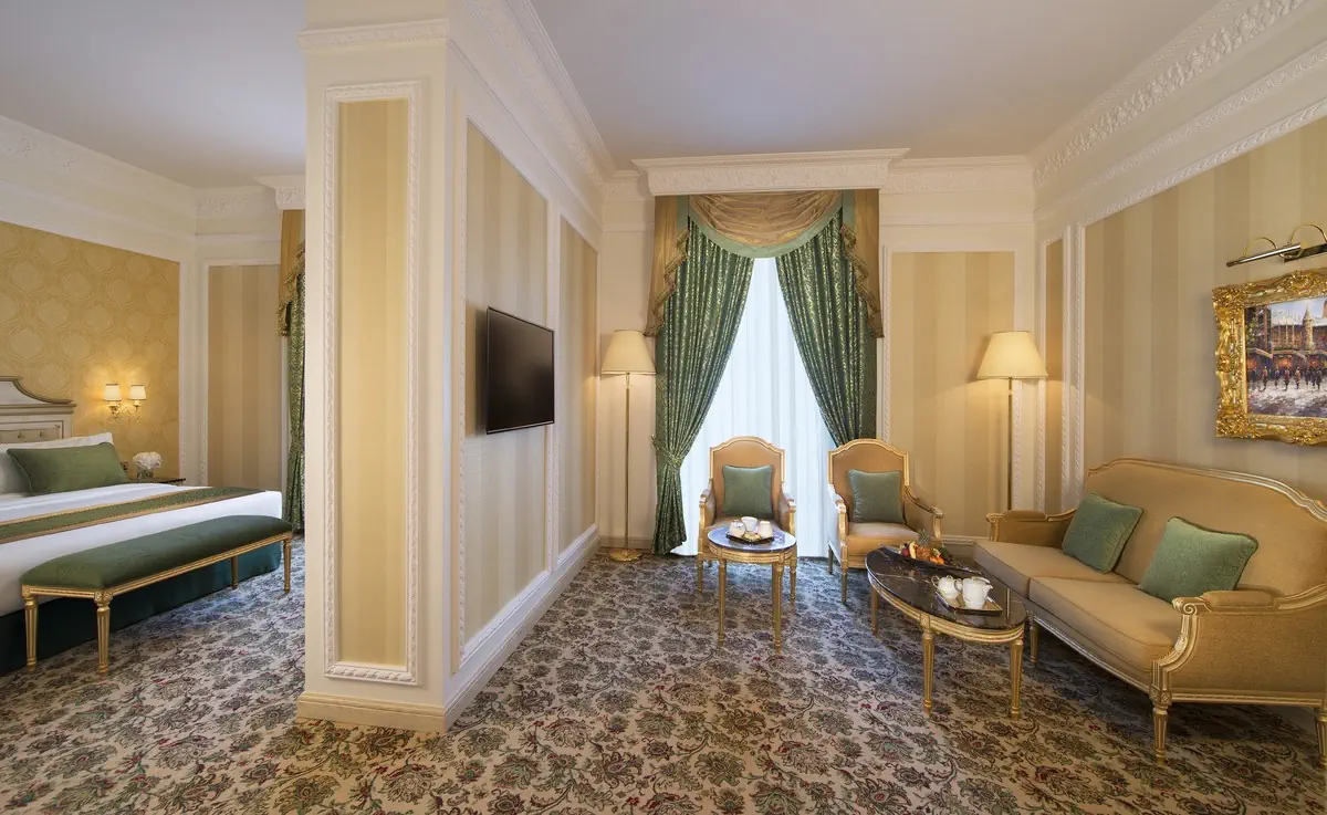Royal Rose Abu Dhabi, a Curio Collection by Hilton - zdjęcie 15