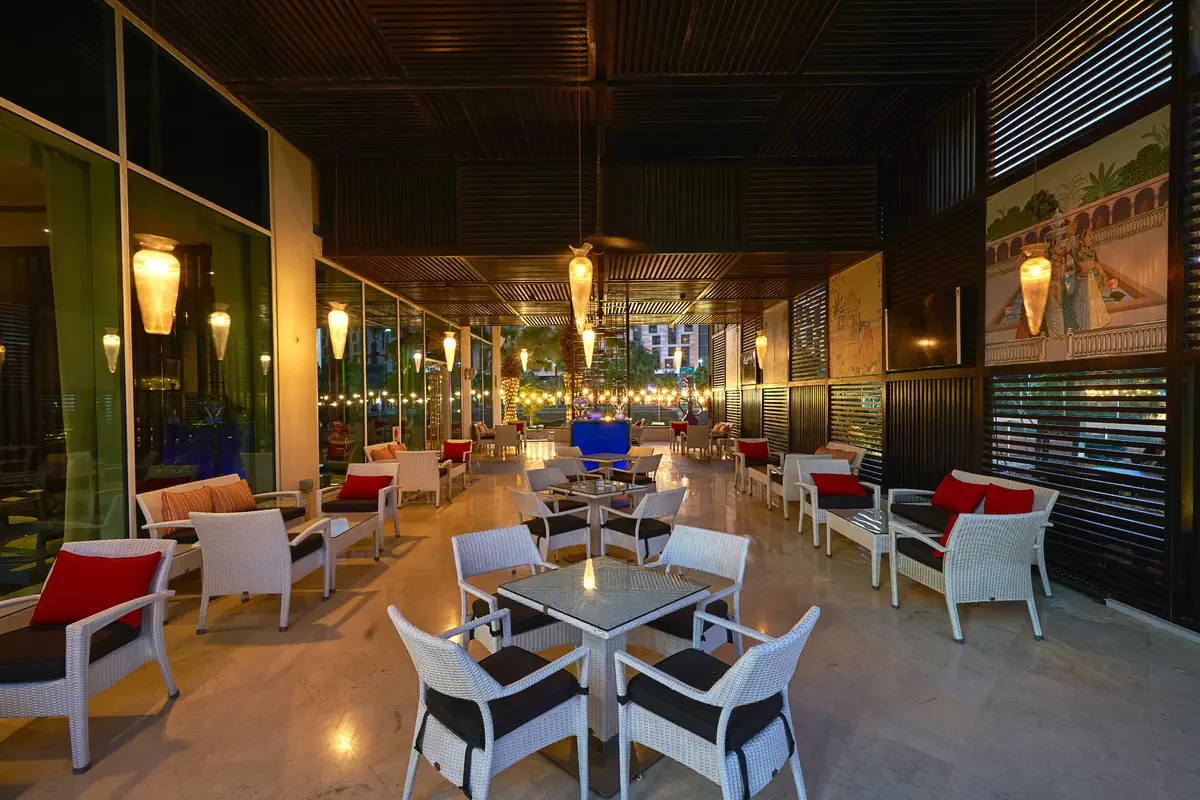 Yas Plaza Marina - zdjęcie 6
