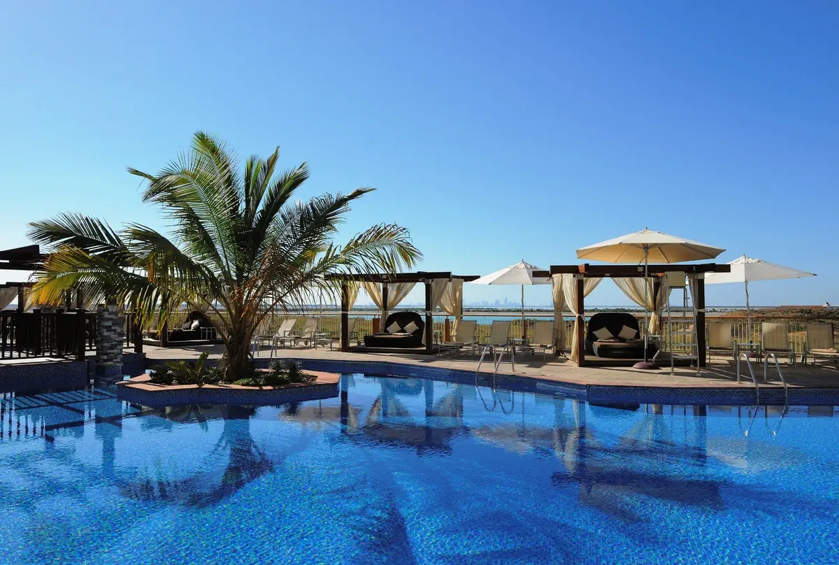 Yas Plaza Mangroves by IHG (Yas Island) - zdjęcie 2