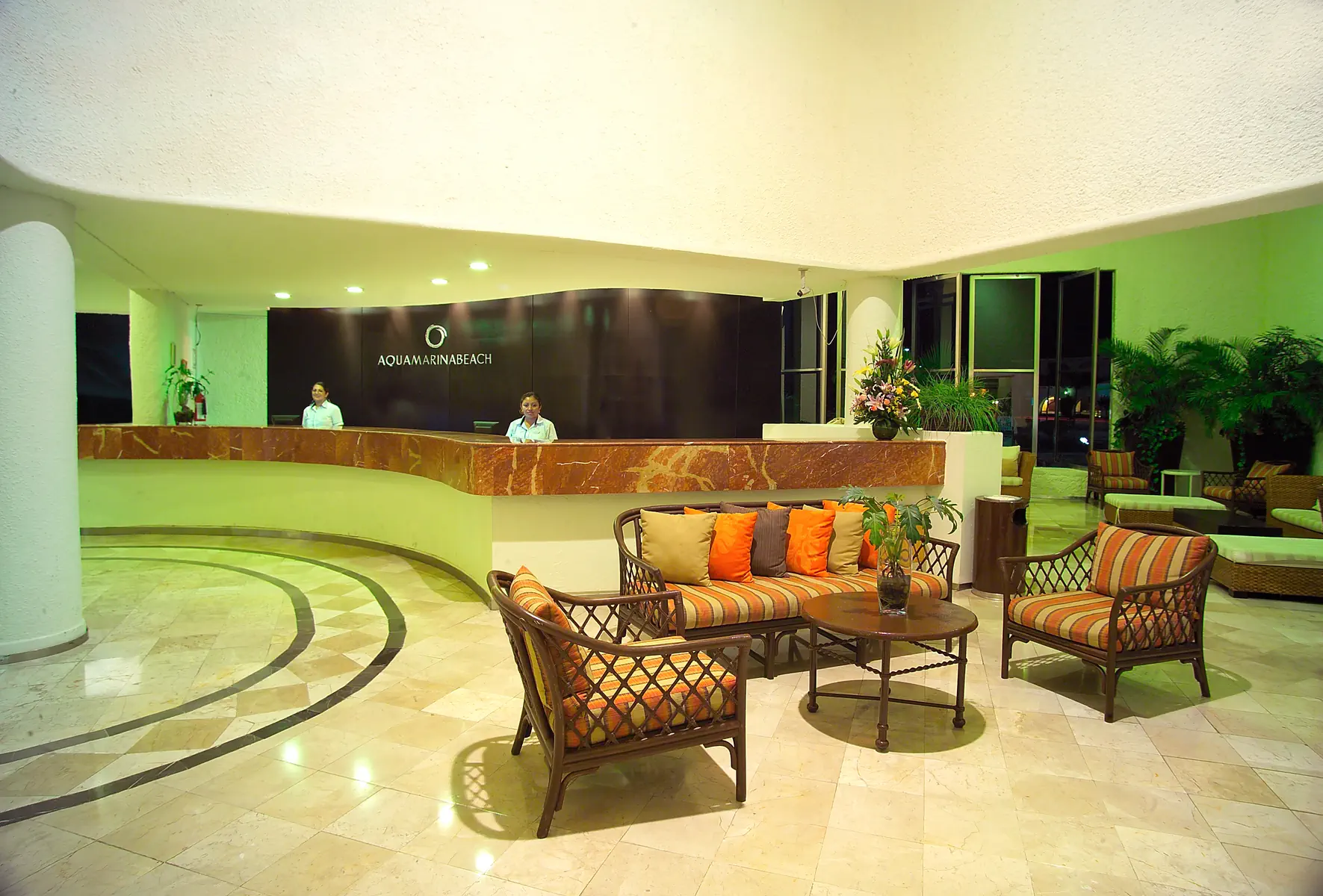 Aquamarina Beach Resort