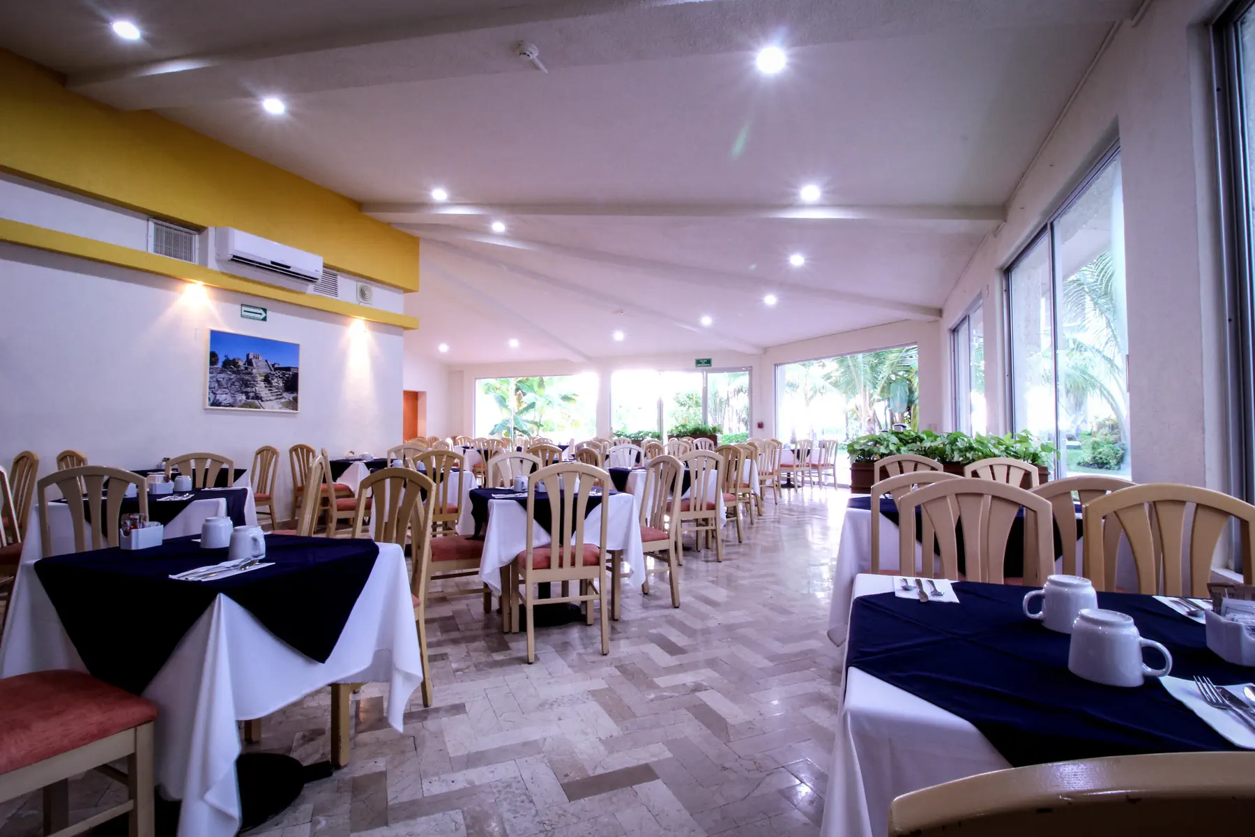 Aquamarina Beach Resort