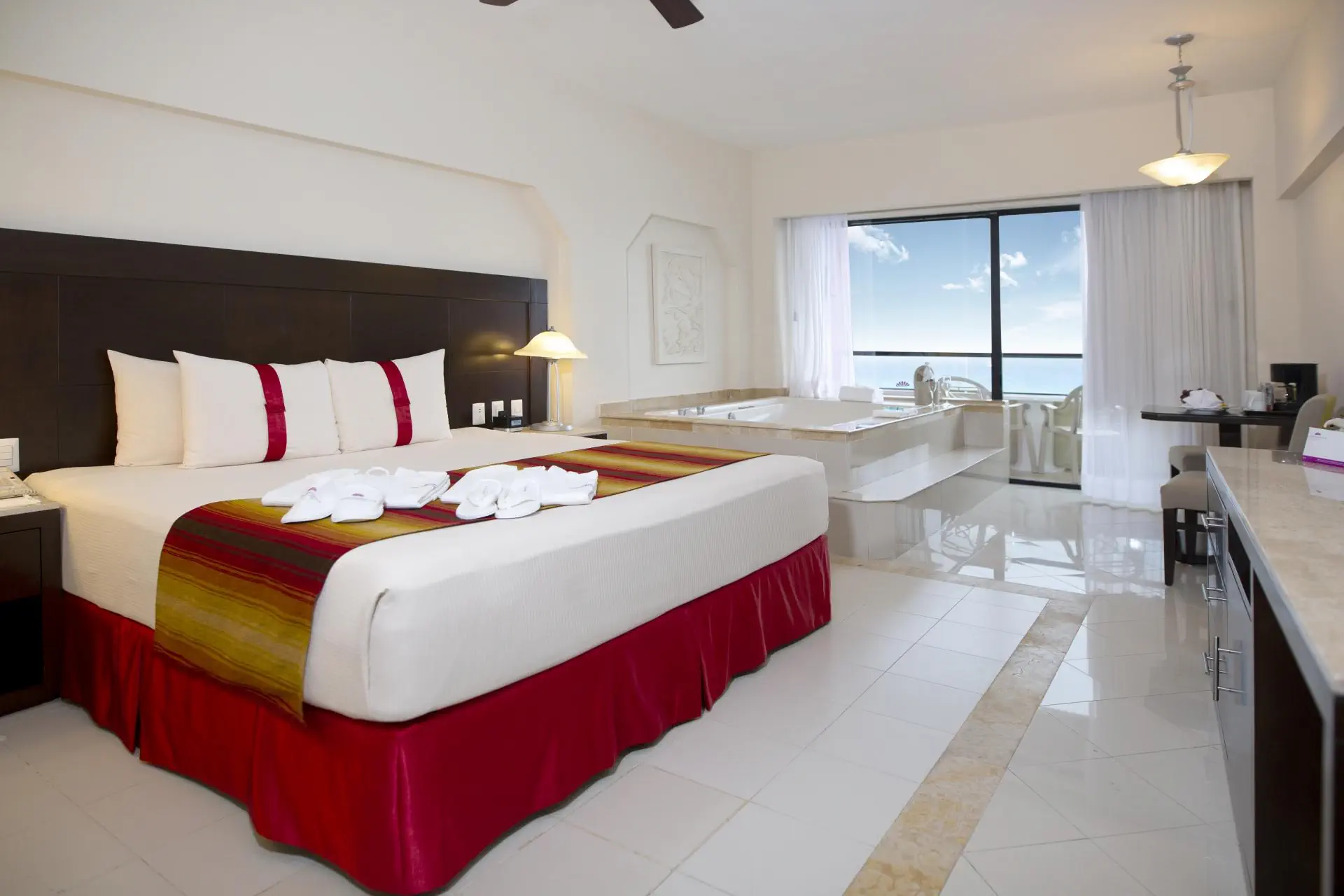 Crown Paradise Club Cancun All Inclusive Resort