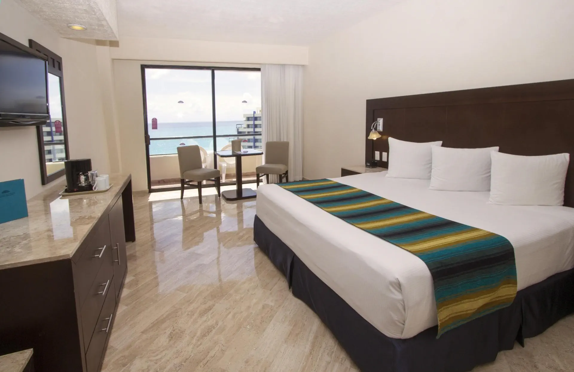 Crown Paradise Club Cancun All Inclusive Resort