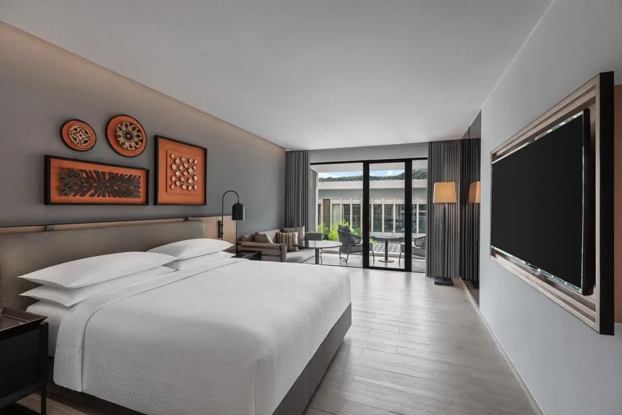 Four Points by Sheraton Phuket Patong Beach Resort - zdjęcie 4