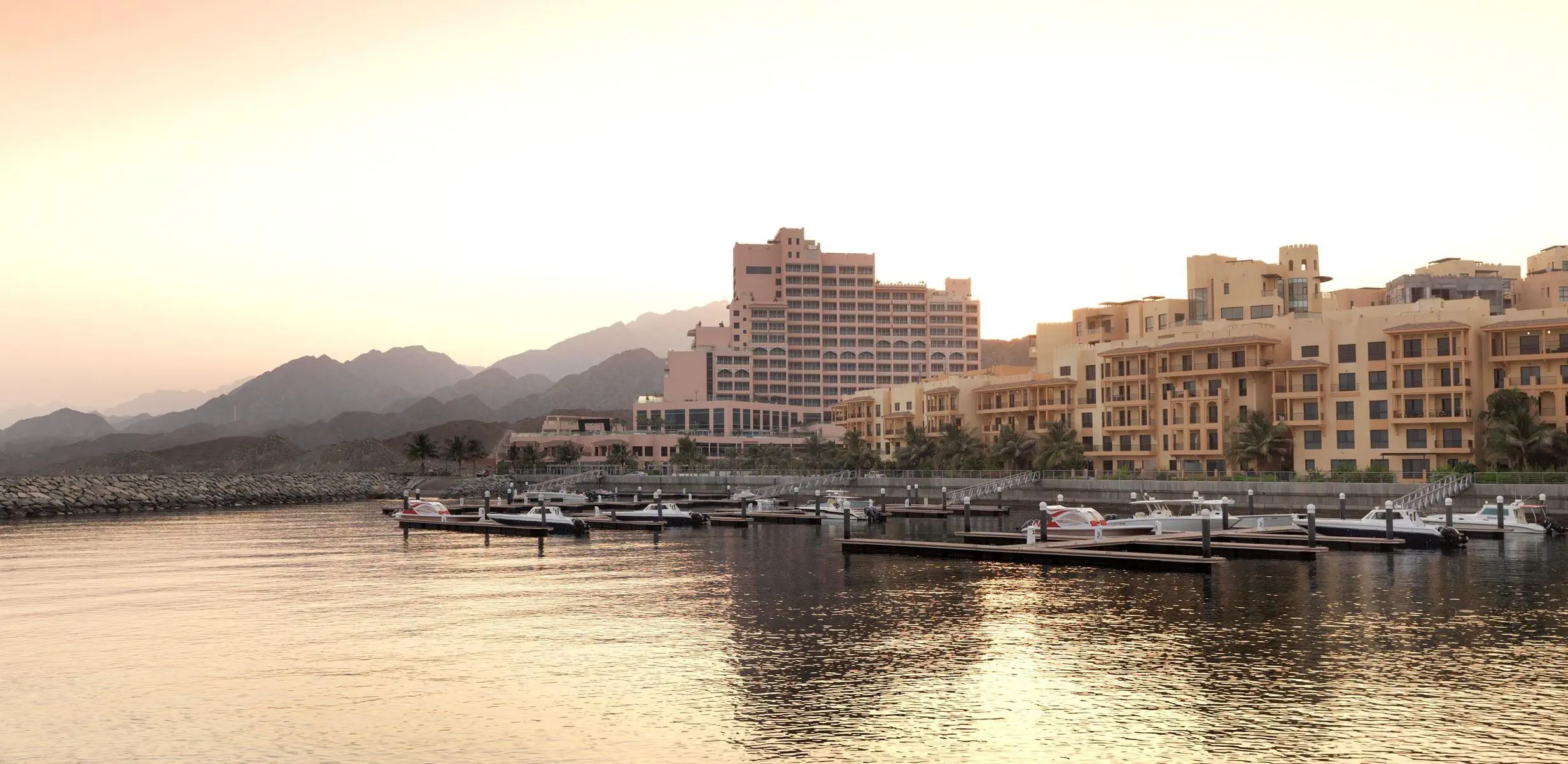 Fairmont Fujairah Beach Resort - zdjęcie 3