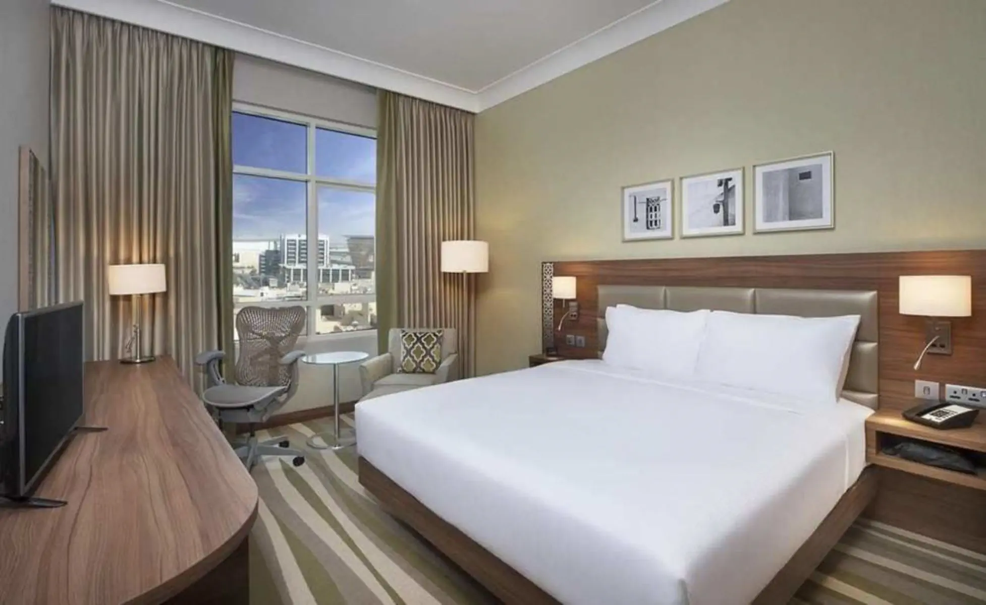 Hilton Garden Inn Dubai Deira - zdjęcie 4