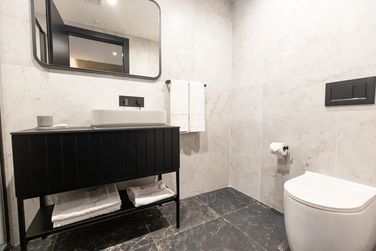 The Londoner Hotel St. Julian s