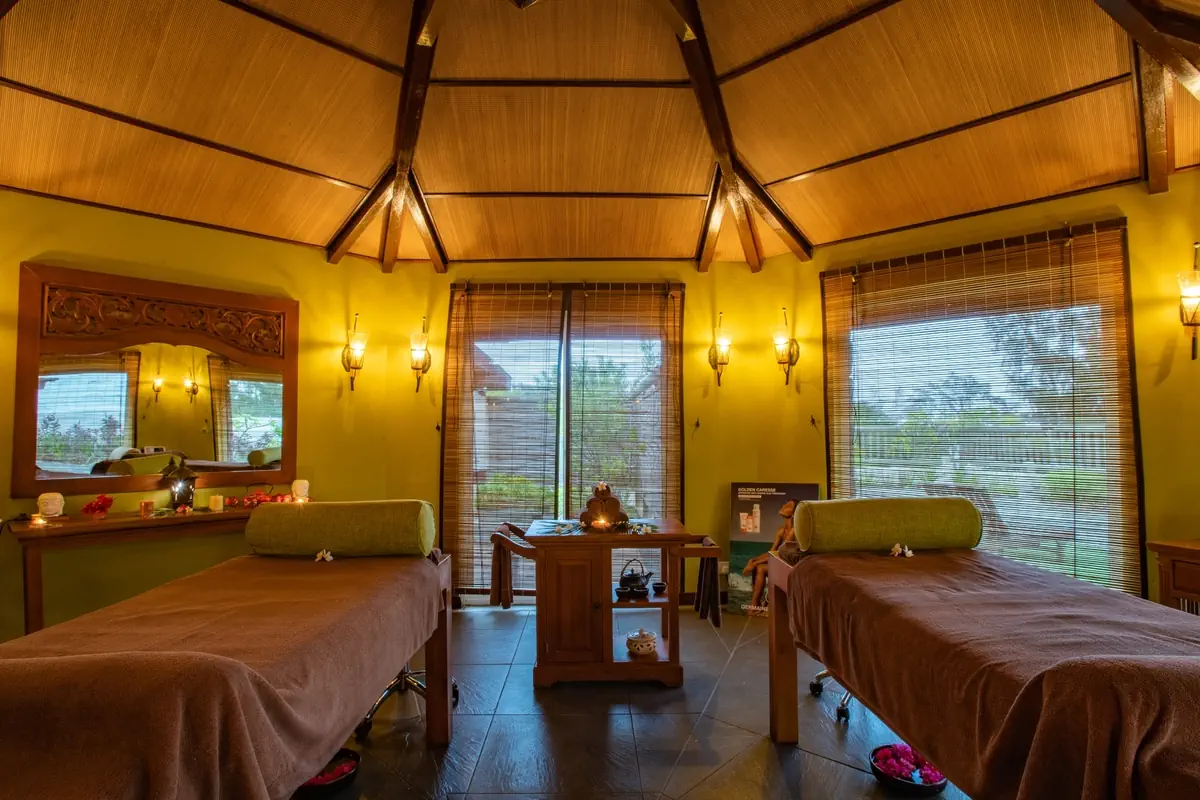 Aanari Hotel & Spa