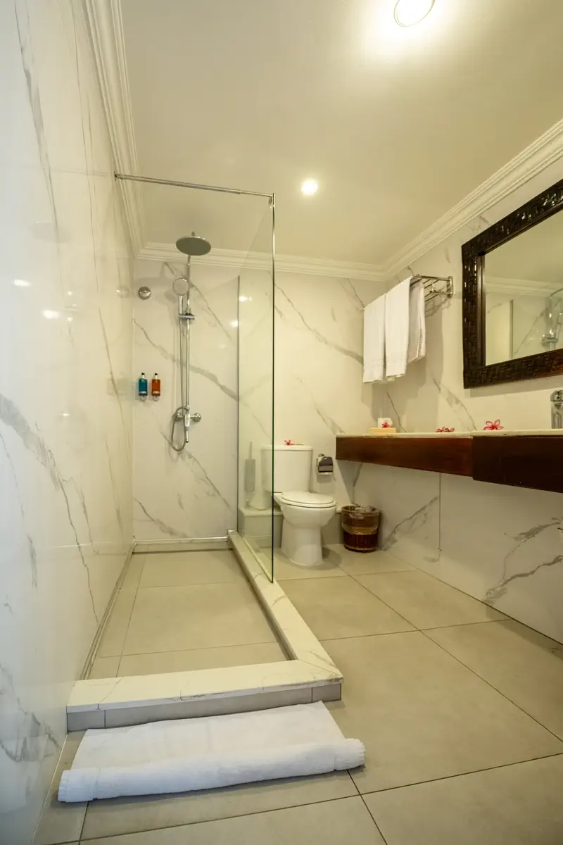 Aanari Hotel & Spa