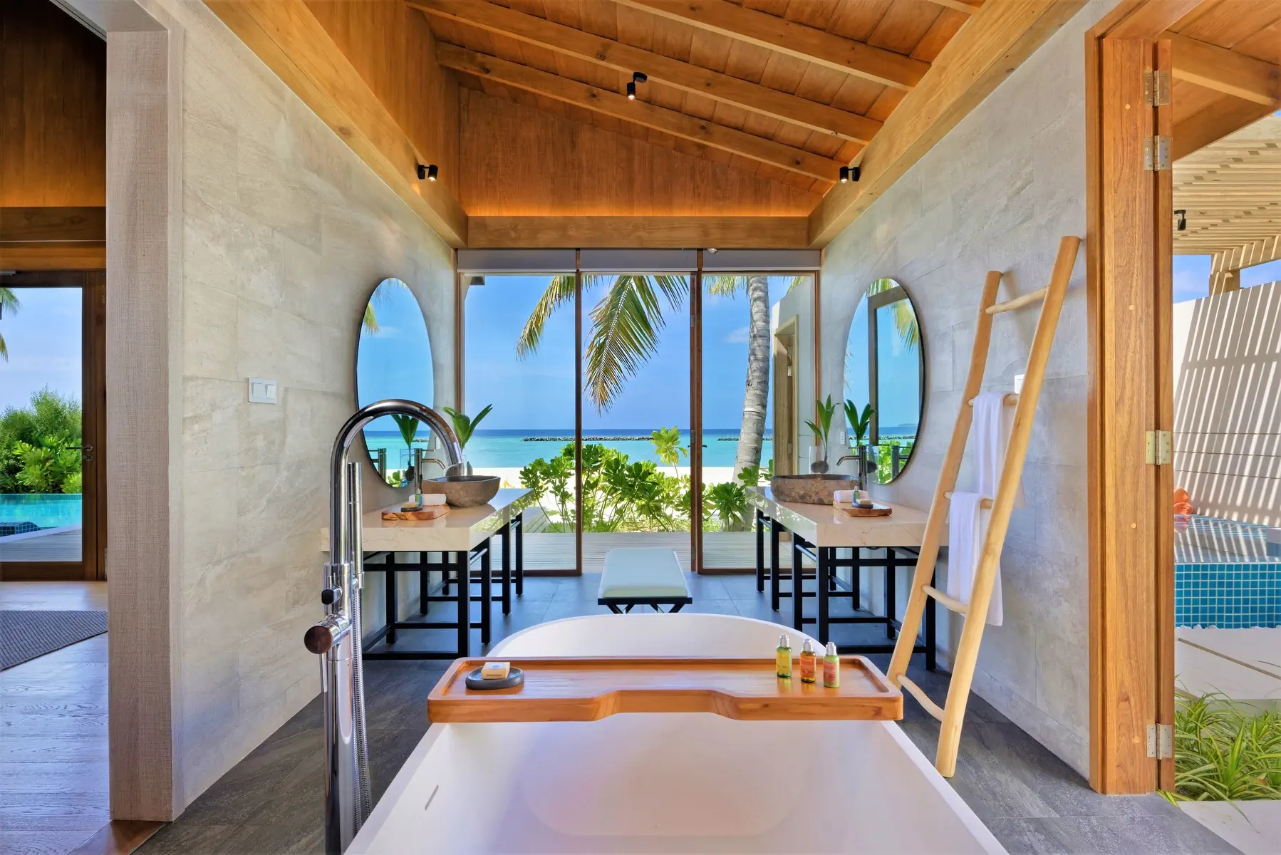 Emerald Faarufushi Resort & Spa (ex. Faarufushi Maldives) - zdjęcie 12