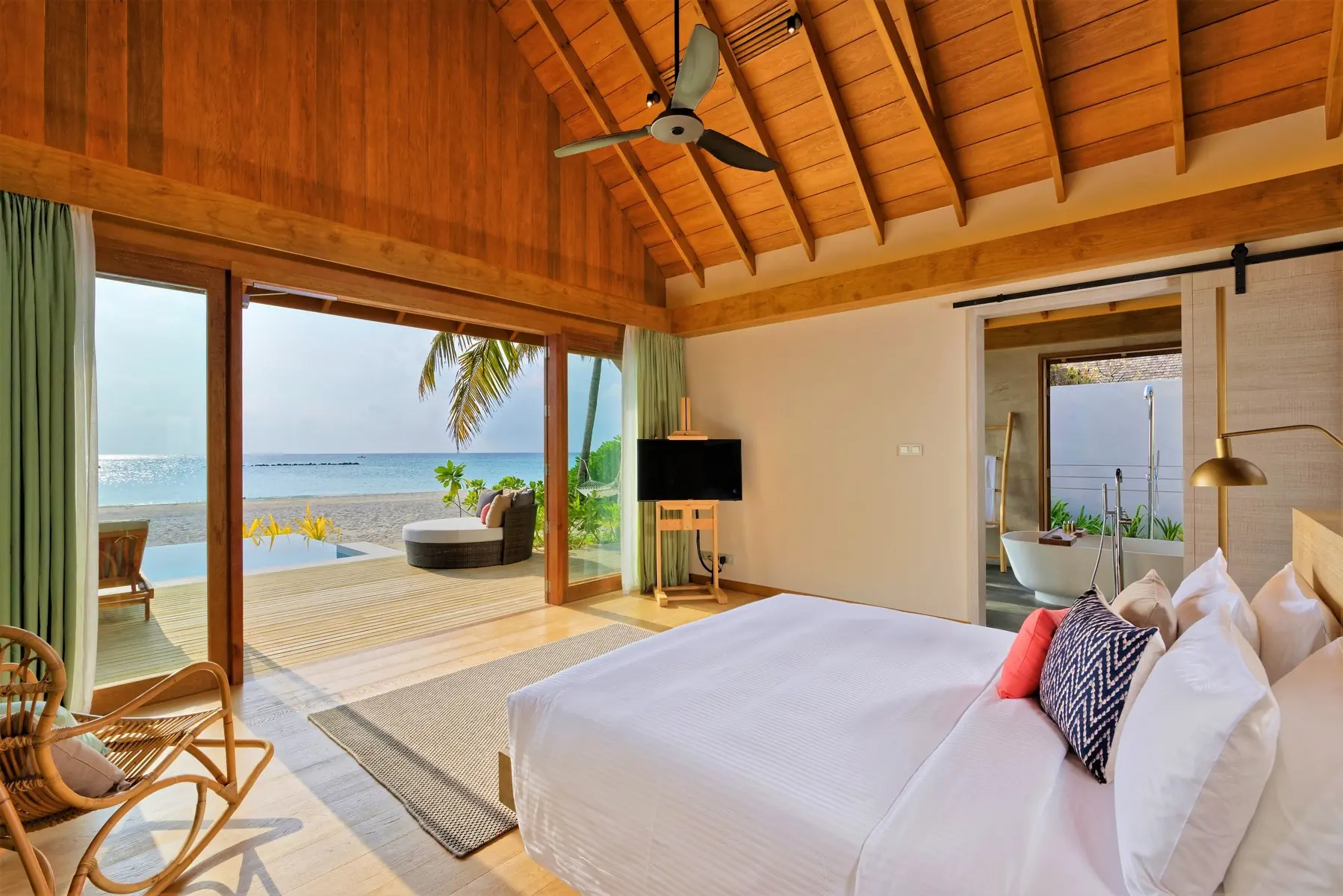 Emerald Faarufushi Resort & Spa (ex. Faarufushi Maldives) - zdjęcie 11