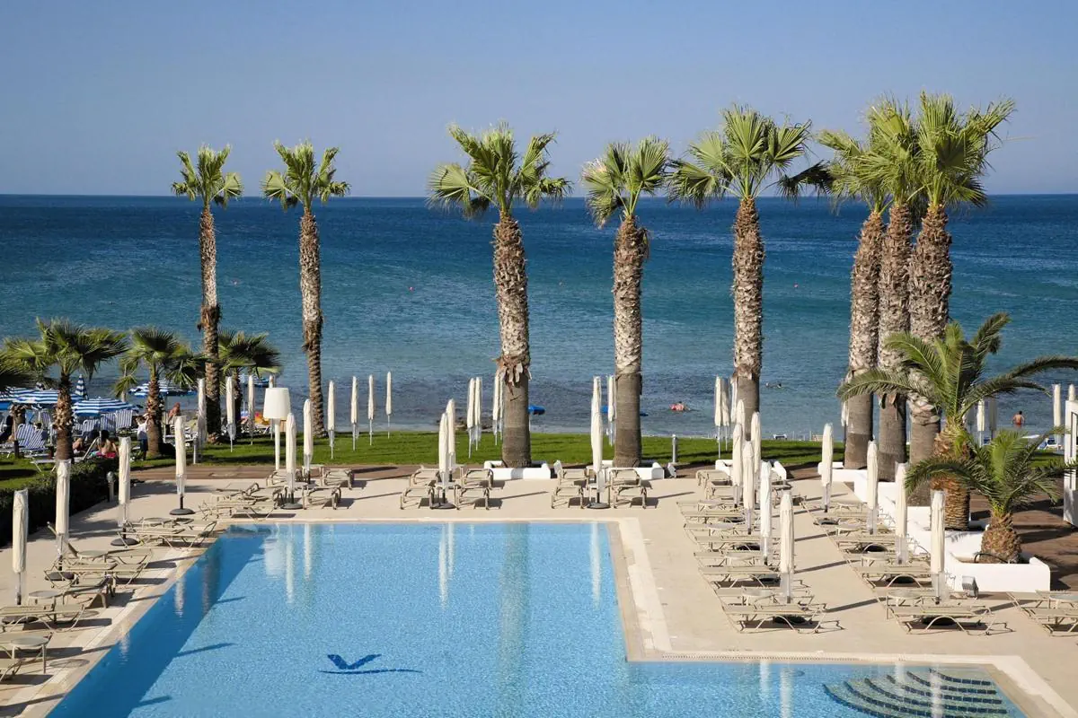 Vrissiana Beach - zdjęcie 3