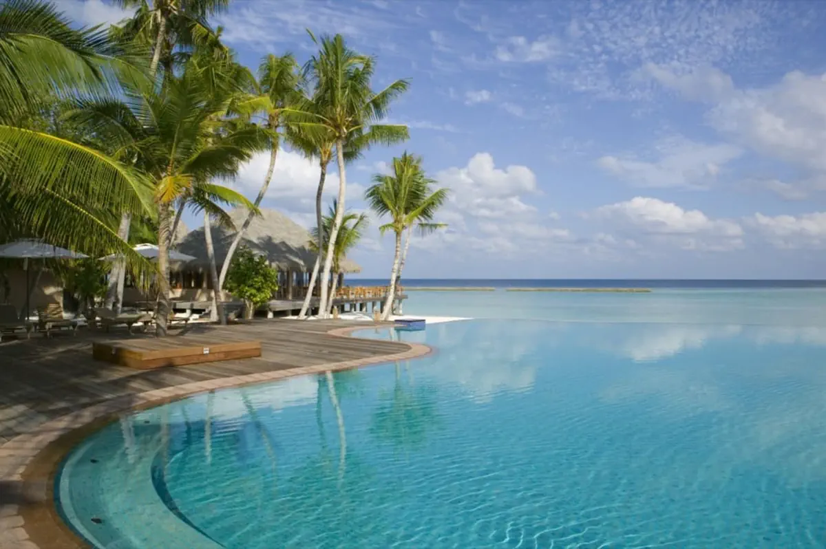 Veligandu Island Resort & Spa - zdjęcie 3