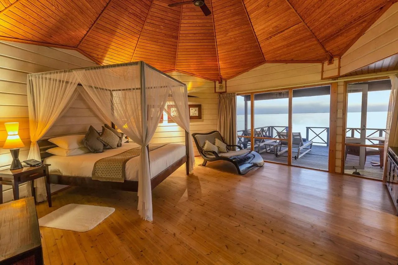Komandoo Island Resort - zdjęcie 4