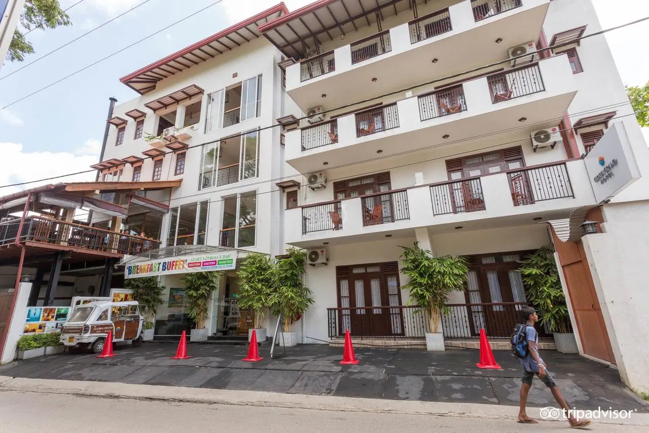 Gloria Grand Hotel